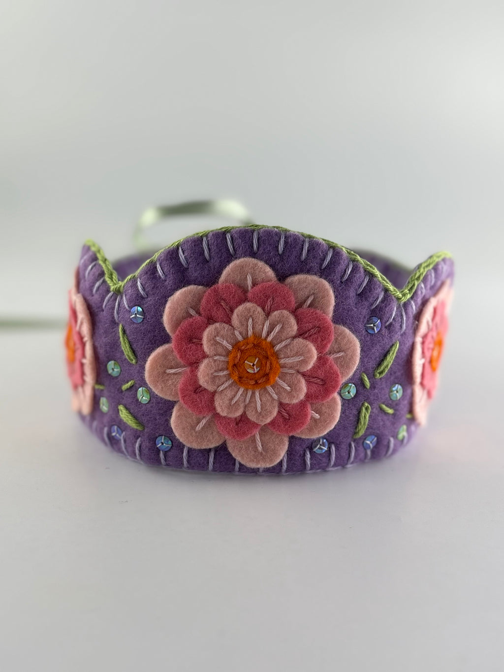 Håndlavet filtkrone - Blomster